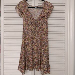 Women’s Old Navy Waist-Defined Flutter-Sleeve Floral Mini Dress, size Large
